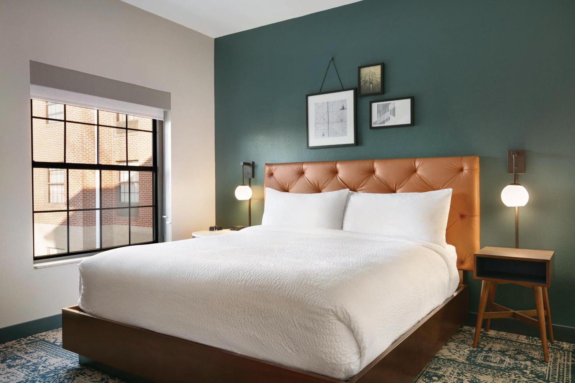 โฟร์ พอยต์ บาย เชอราตัน รอลีจ์ อารีนา Hotel ราลลี ภายนอก รูปภาพ