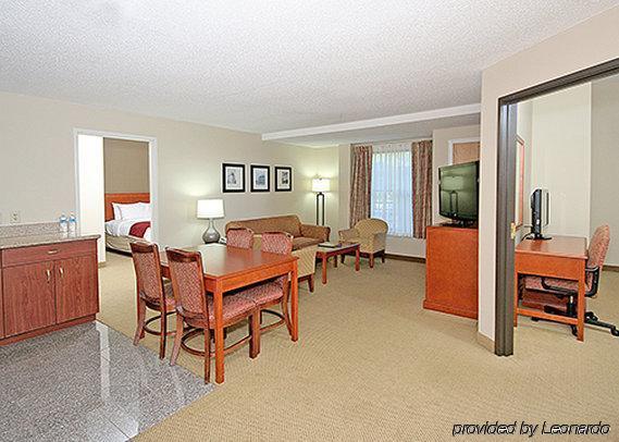 โฟร์ พอยต์ บาย เชอราตัน รอลีจ์ อารีนา Hotel ราลลี ภายนอก รูปภาพ