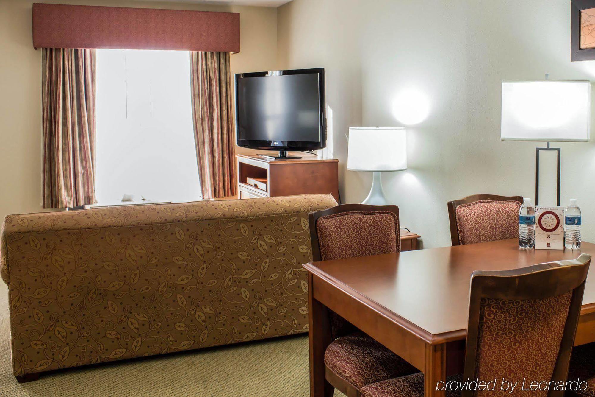 โฟร์ พอยต์ บาย เชอราตัน รอลีจ์ อารีนา Hotel ราลลี ภายนอก รูปภาพ