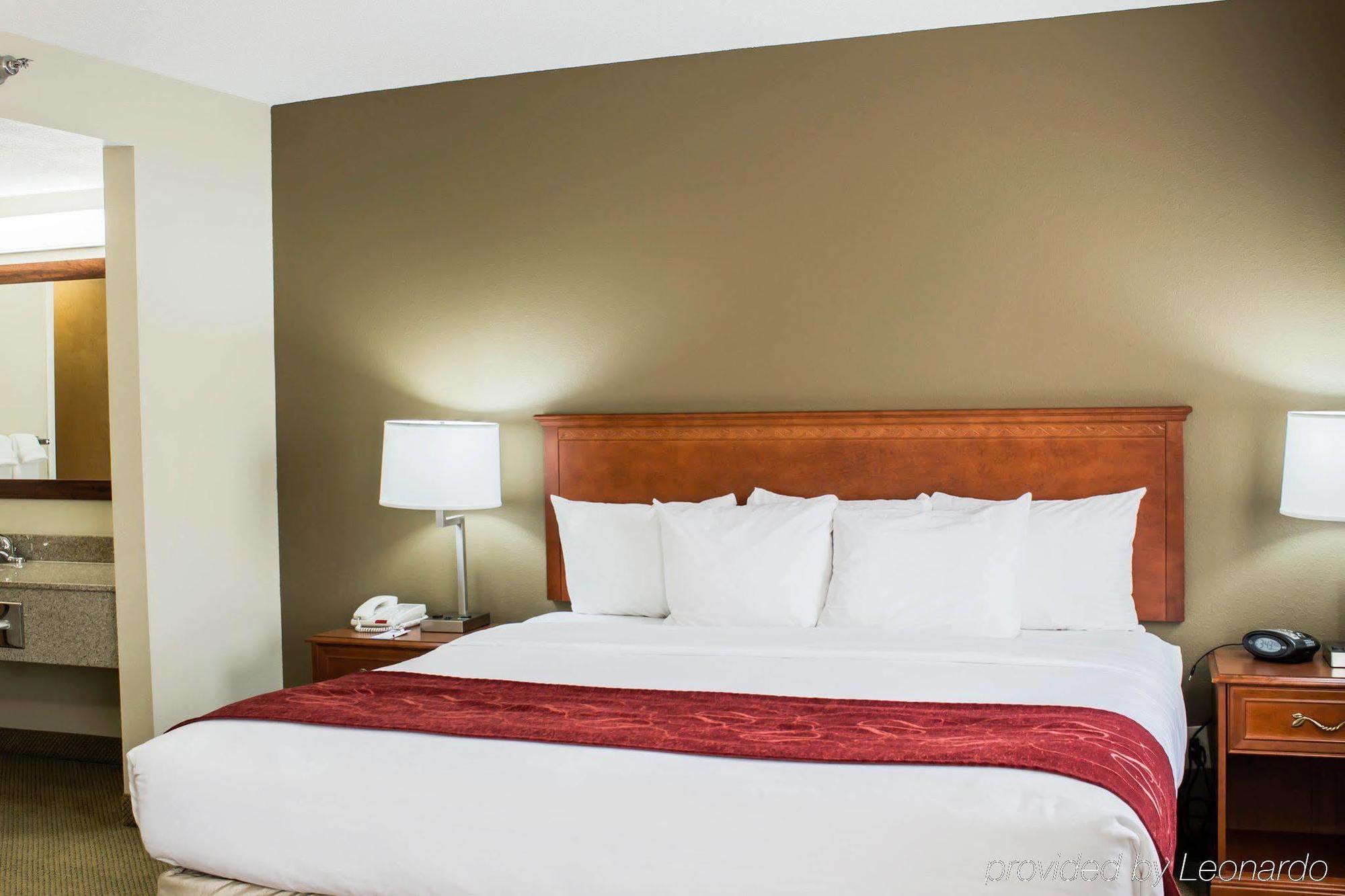 โฟร์ พอยต์ บาย เชอราตัน รอลีจ์ อารีนา Hotel ราลลี ภายนอก รูปภาพ