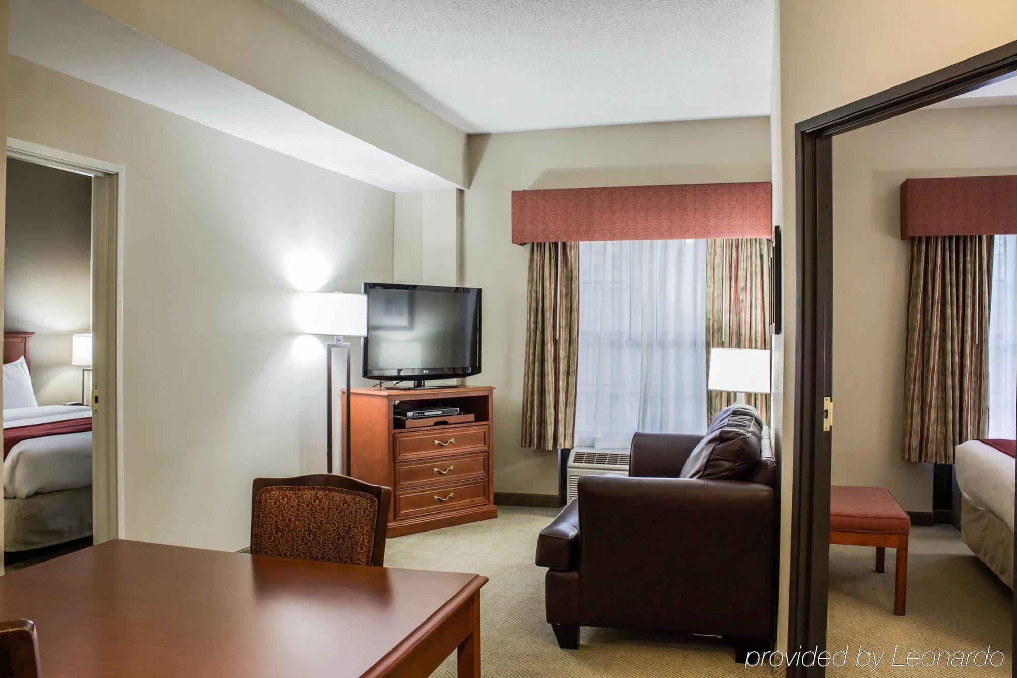 โฟร์ พอยต์ บาย เชอราตัน รอลีจ์ อารีนา Hotel ราลลี ภายนอก รูปภาพ