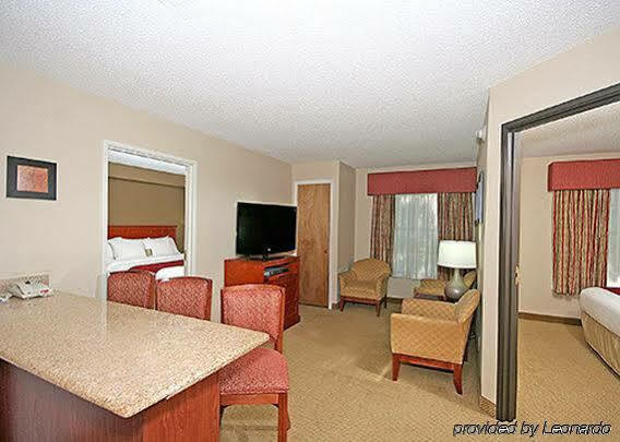 โฟร์ พอยต์ บาย เชอราตัน รอลีจ์ อารีนา Hotel ราลลี ภายนอก รูปภาพ